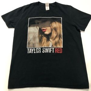 Taylor Swift Black T-Shirt Size Medium